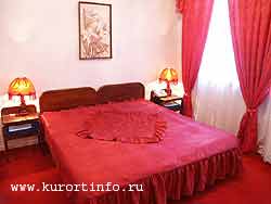 Номер категории «Люкс» 2-местный 2-комнатный спальная комната фото Санаторий «Факел» г. Кисловодск Кавминводы 