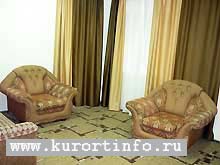 Город Кисловодск Гостиница «Парк – Отель» Стандарт двухкомнатный гостиная комната фото  