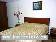  Спальня фото двухкомнатный «Стандарт» Гостиница «Парк – Отель» Город Кисловодск